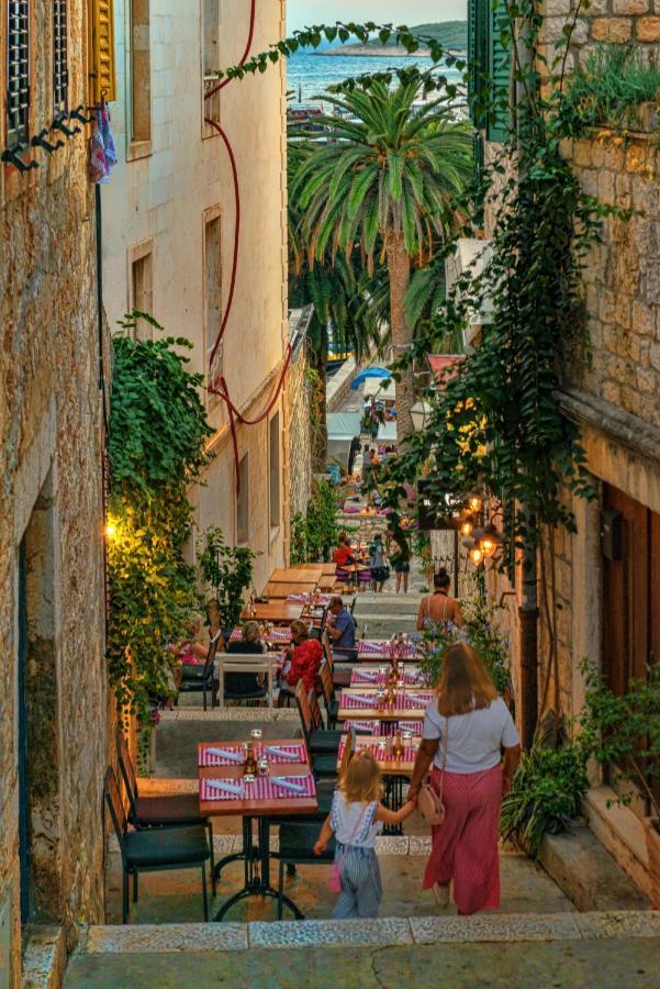 Hotel Ivkolina Hvar Town Exterior foto